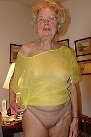 wrinkled-old-granny-tits50.jpg